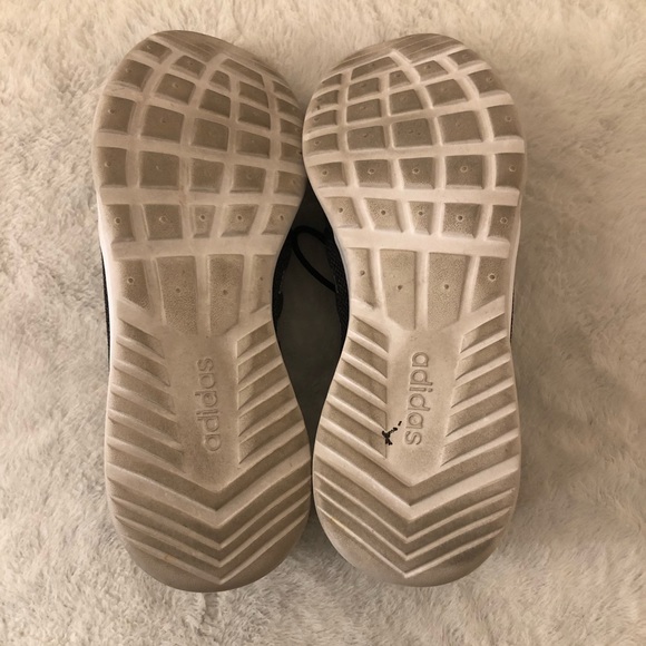 Women’s Adidas Cloudfoam Shoes - Picture 3 of 6